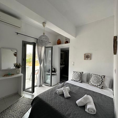 Nicole Rooms Santorini Vóthon 外观 照片