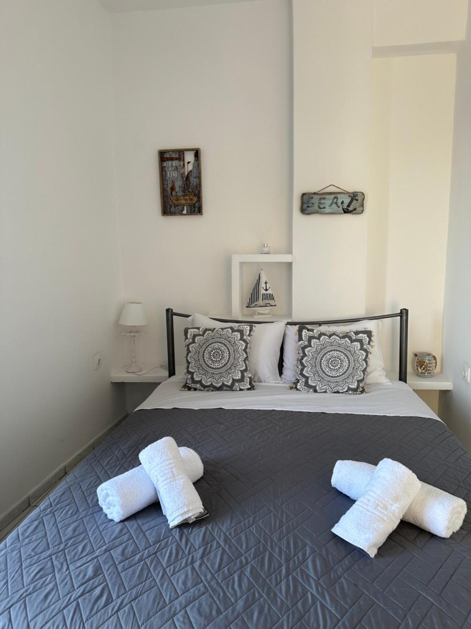 Nicole Rooms Santorini Vóthon 外观 照片