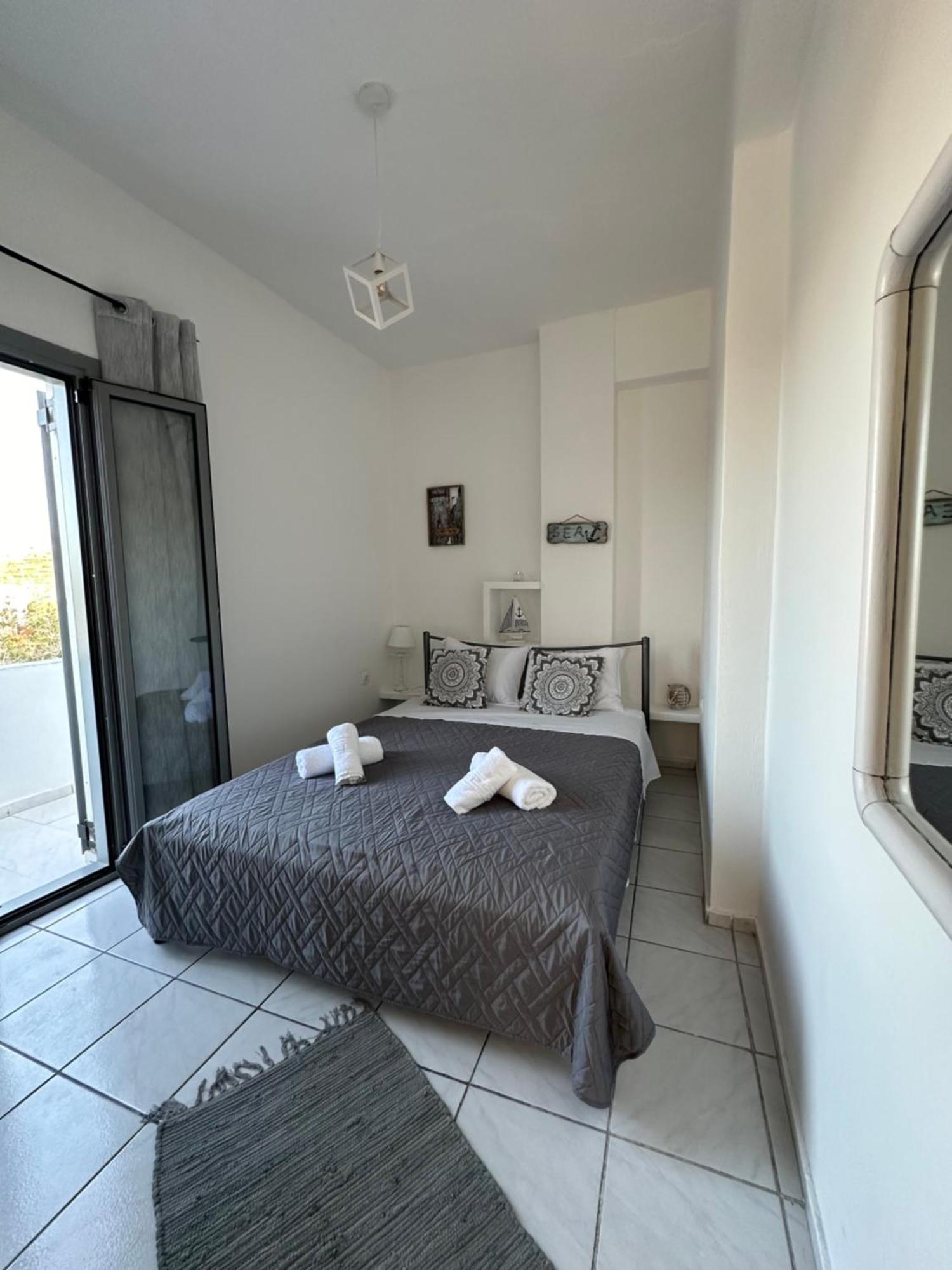 Nicole Rooms Santorini Vóthon 外观 照片